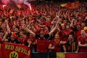 Poveste fotbalistică nebună cu Dracii Roşii
